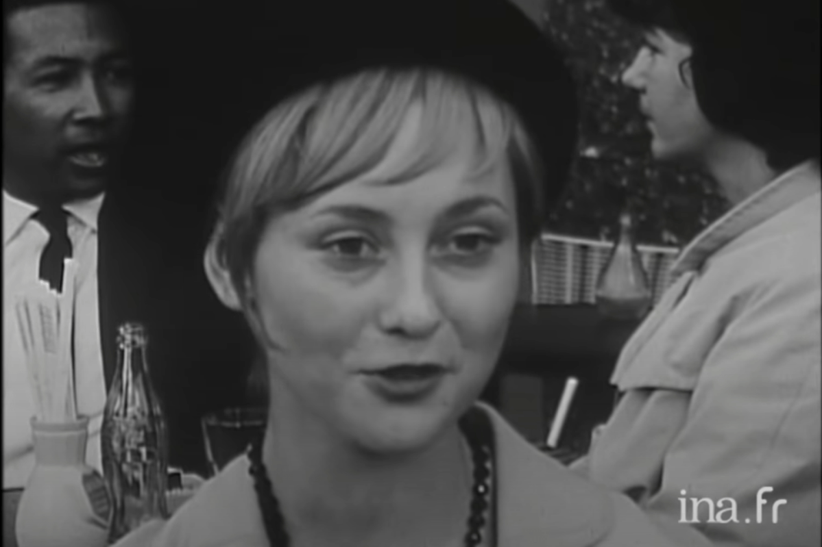 Vidéo : Mais qu&rsquo;en était-il des terrasses des cafés parisiens en 1962&nbsp;?